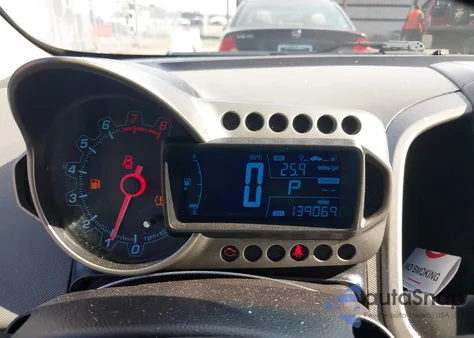 2016 Chevrolet Sonic Lt Auto из США, поврежденный, VIN 1G1JC5SH3G4139644